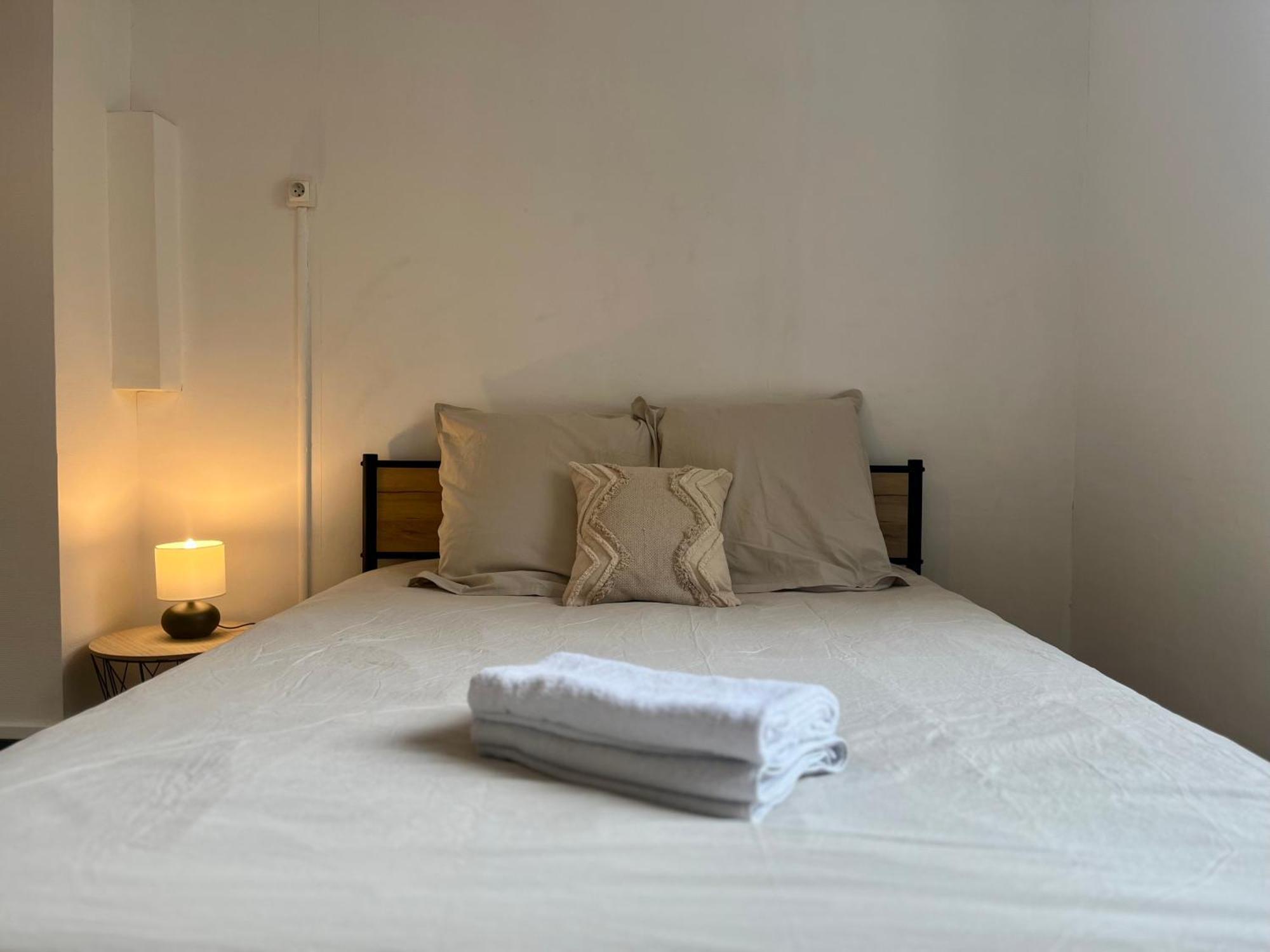 Suite Corneille Lyon Exterior photo
